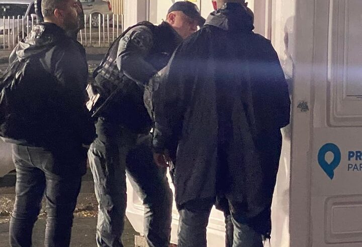 Policia e Kosovës arreston një qytetar afër “Fadil Vokrrit” shkaku që ishte pa dokument