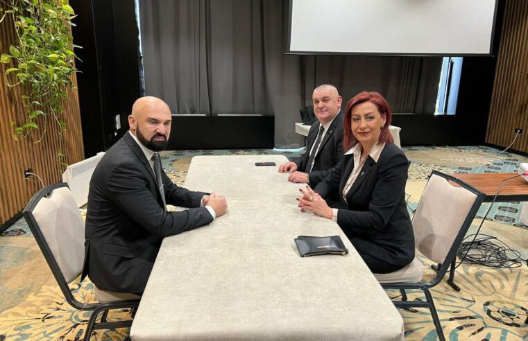 Zëvendëskryeministrja Emilija Rexhepi pritet në takim nga ministri i Bosnjës