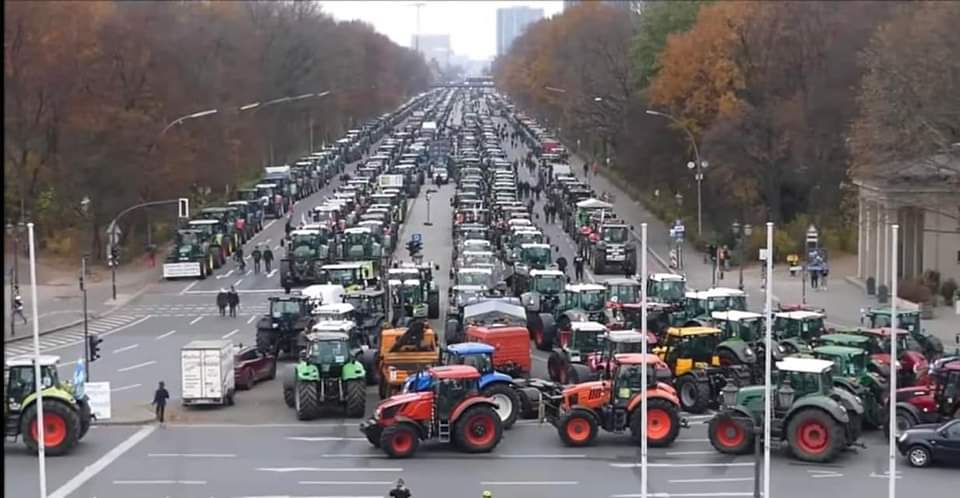Gjermania në kaos nga protestat, 5500 traktorë janë rrugës për Mynih
