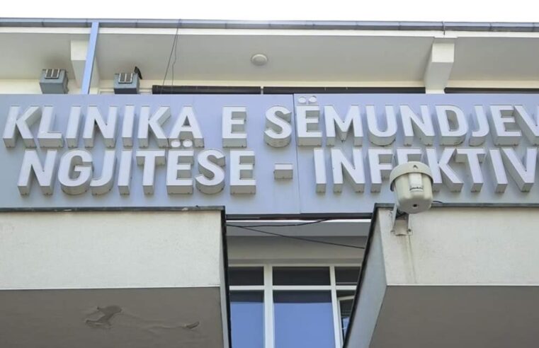 Dy raste me koronavirus dhe tre me grip të derrave po trajtohen në Klinikën Infektive