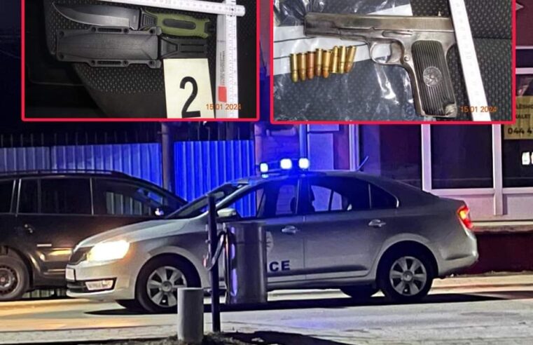 Prizren, Antidroga e ndalon një veturë – vozitej nga një i mitur, i konfiskohen plot armë