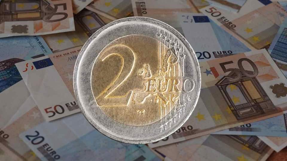 Bankat në hall nga paratë false, zbulohen edhe dy raste në Prizren dhe Deçan