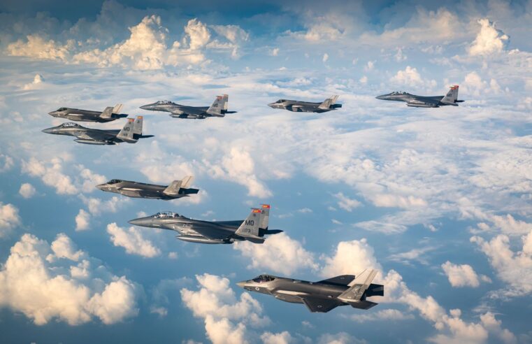 SHBA dhe Izraeli  nënshkruan një marrëveshje të madhe të armëve si F-35 dhe Apache