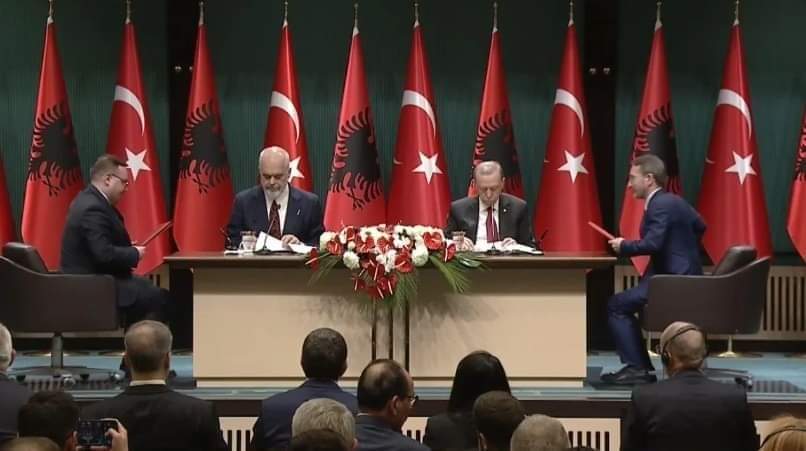 Kryeministri Rama dhe Presidenti Erdogan nënshkruajnë disa marrëveshje 🇦🇱🤝🇹🇷