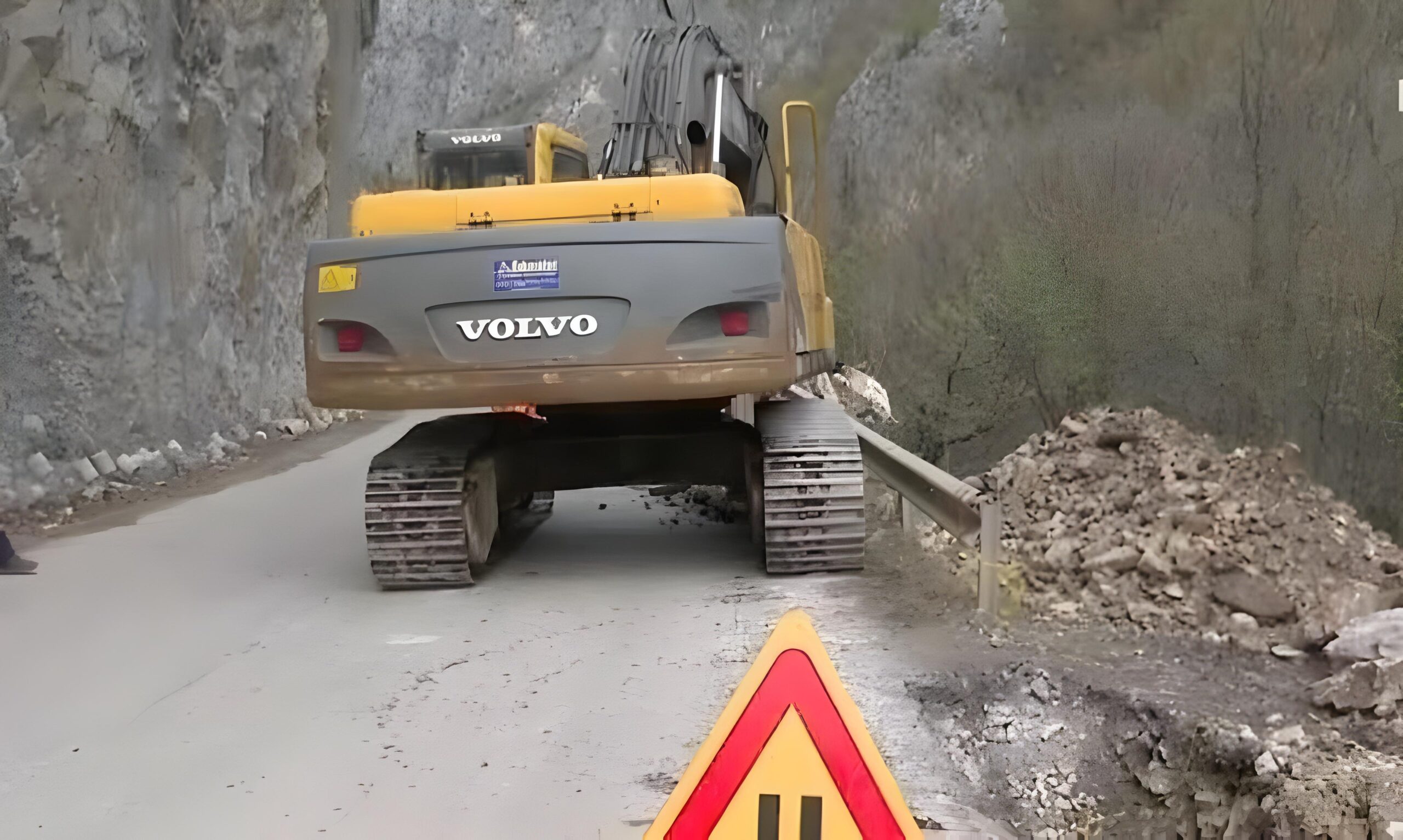 Nesër mbyllet për qarkullim rruga Prizren – Prevallë nga ora 13:00 – 16:00, raportohet se kompania që ka fituar tenderin do të bëjë minimin e një shkëmbi