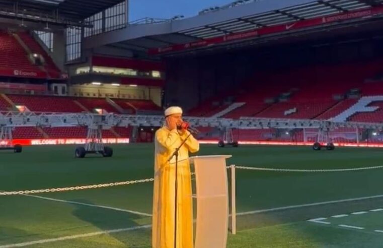 Liverpool organizon iftar për tifozët e tyre- Ezani jehon në Anfield, 3000 tifozë marrin pjesë 🌙