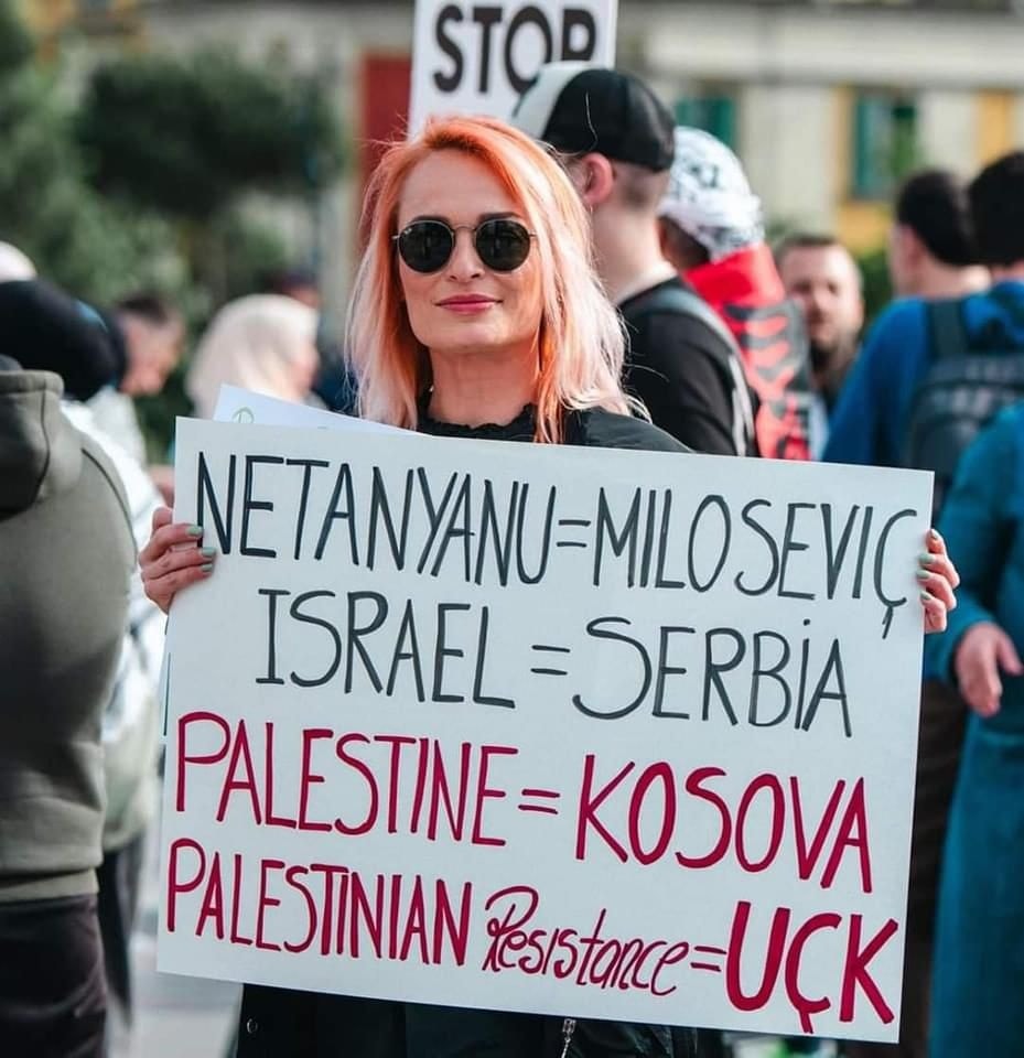 Një nga mesazhet e protestës pro Palestinë e mbajtur në Tiranë!