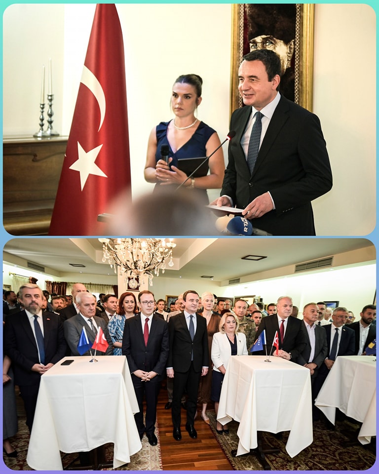 Kurti në shënimin e Ditës së Demokracisë dhe Unitetit Kombëtar të Turqisë: Jemi dy popuj miq, shtetet tona janë partnere dhe aleate 🇽🇰🇹🇷